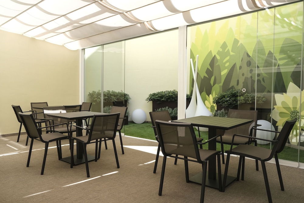 The Leaf Boutique Hotel - Adults Only 54/68
