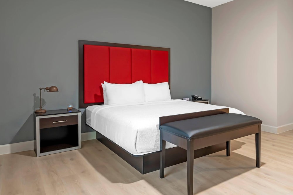 The J Hotel Dunedin Clearwater, an Ascend Collection Hotel 25/50