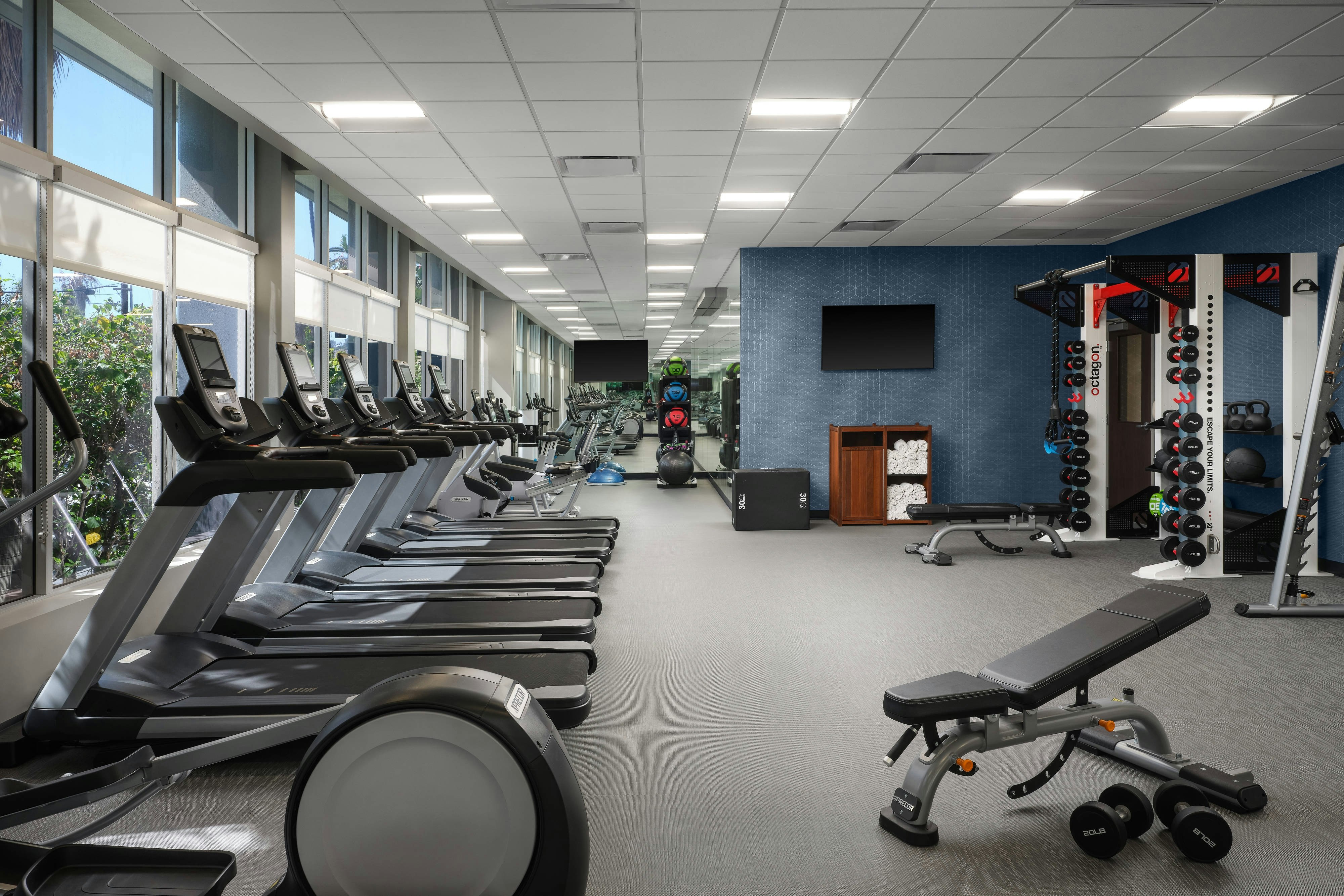 Courtyard By Marriott San Diego Mission Valley/Hotel Circle 3/26