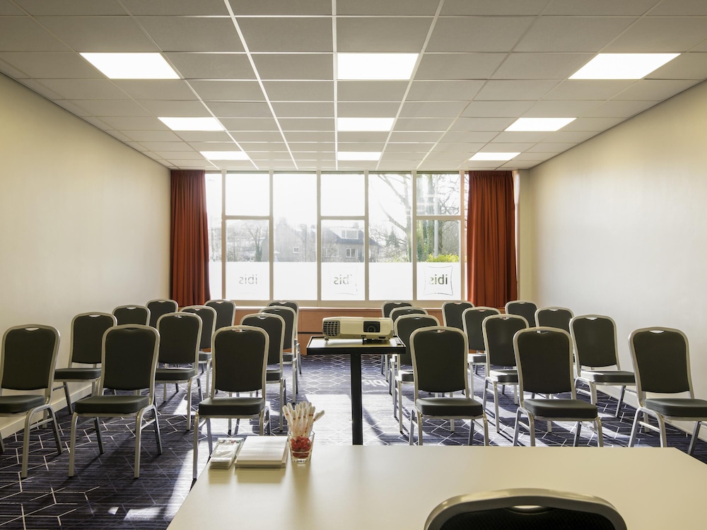 IBIS UTRECHT 53/61