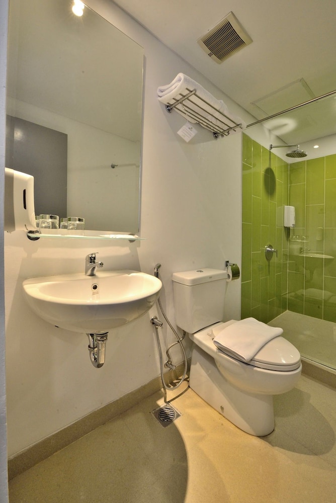 Whiz Hotel Sudirman Pekanbaru 36/36