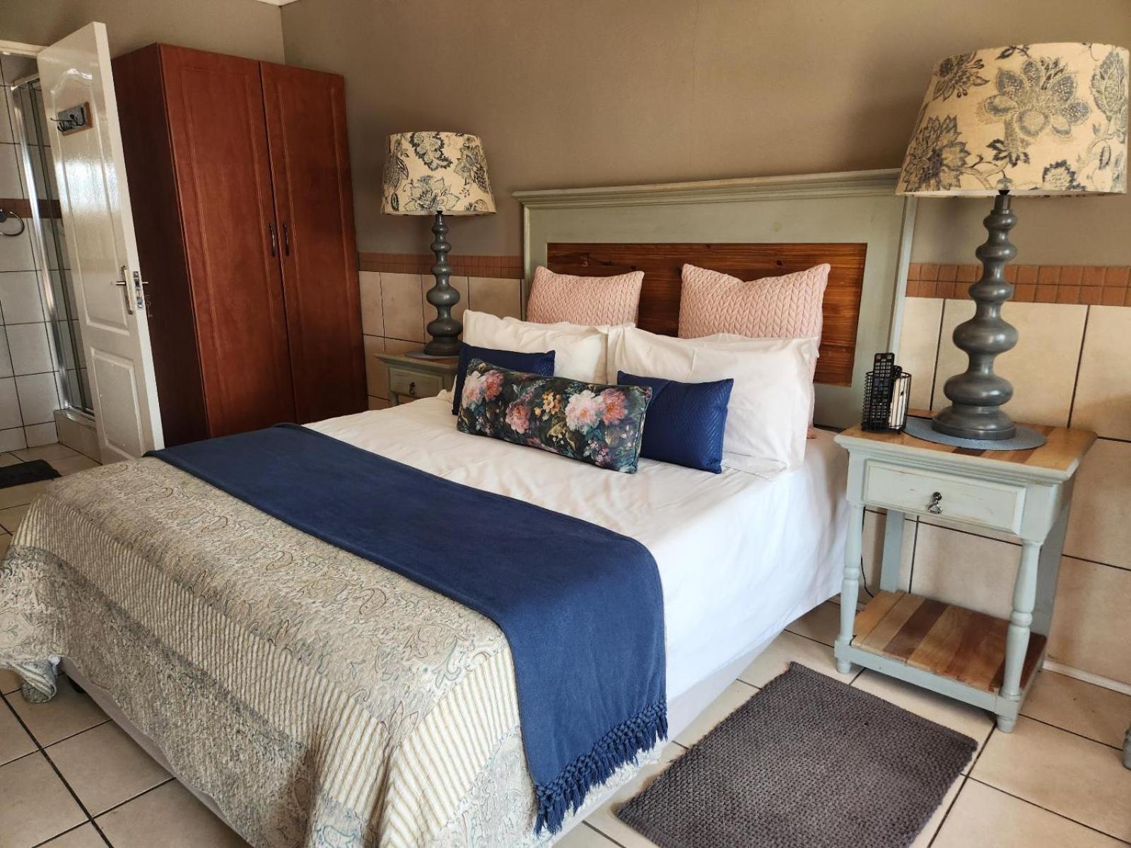 Snips Accommodation 8/25