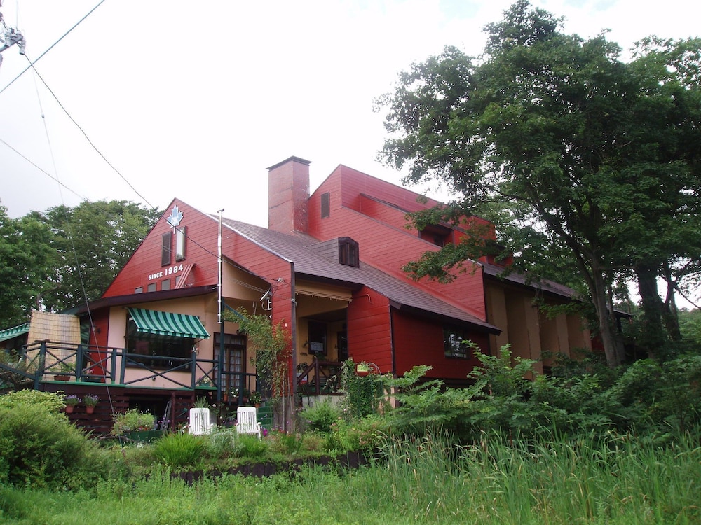 Country Inn Canadian House 3/50