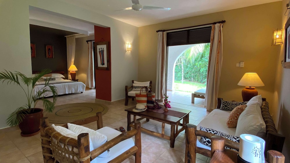 Neptune Palm Beach Boutique Resort & Spa 30/50