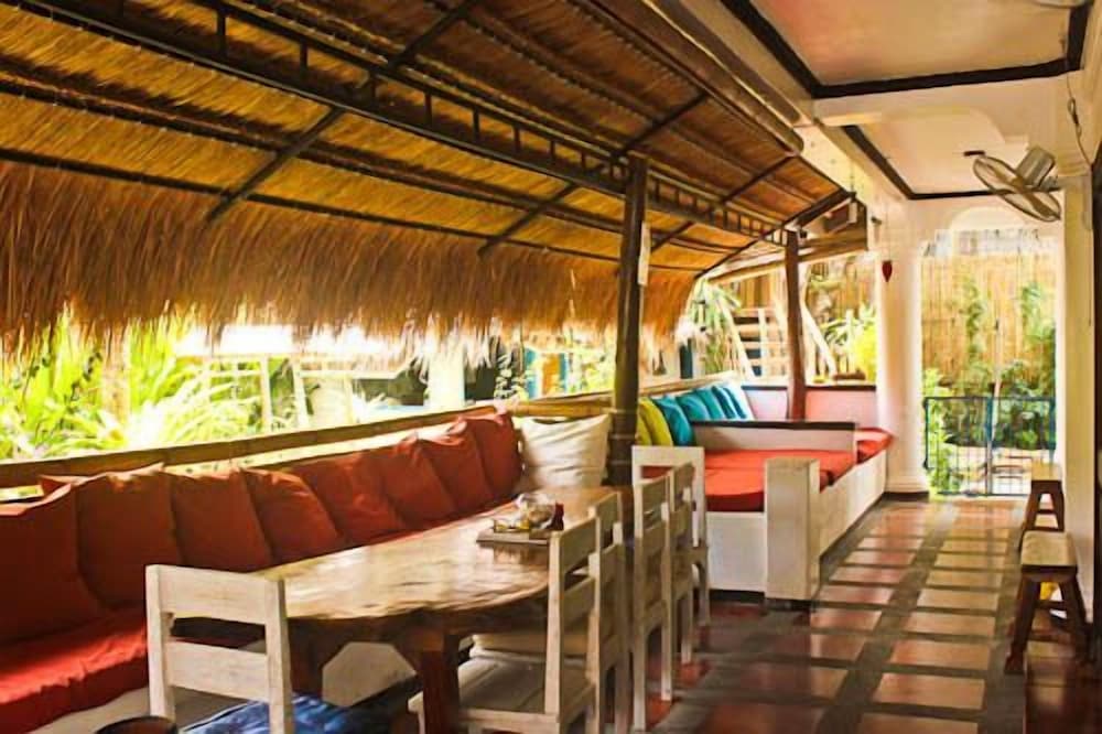 Lanterna Hotel Boracay 34/44