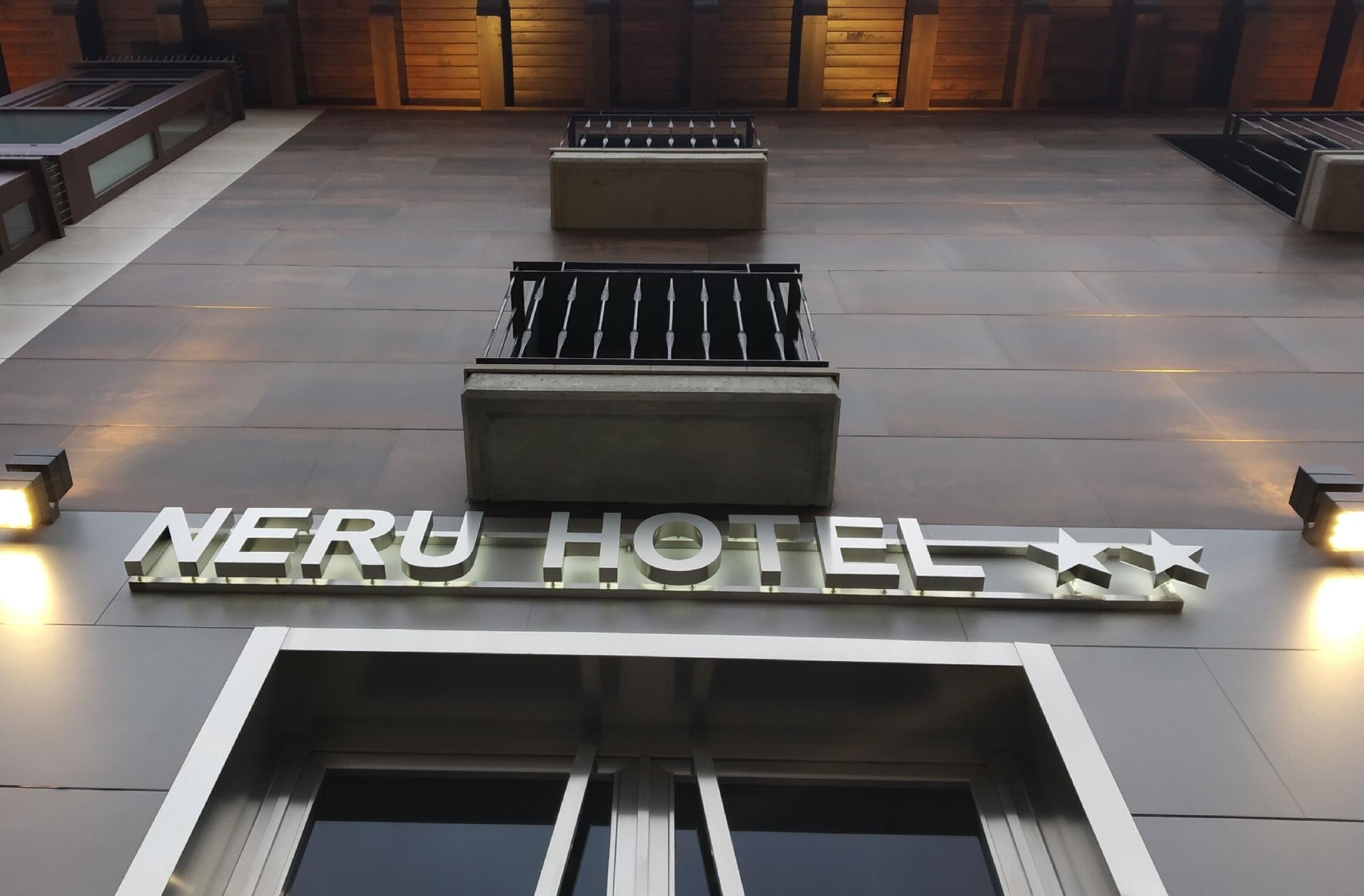 Hotel Neru con Encanto 1/28