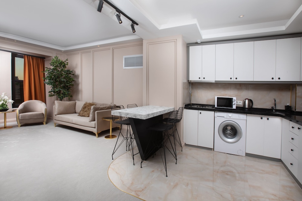 Walton Gardens Pera 52/62