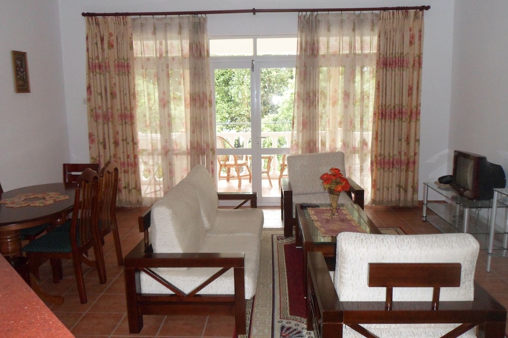 Reef Holiday Apartments Hotel Mahe Island 39/60
