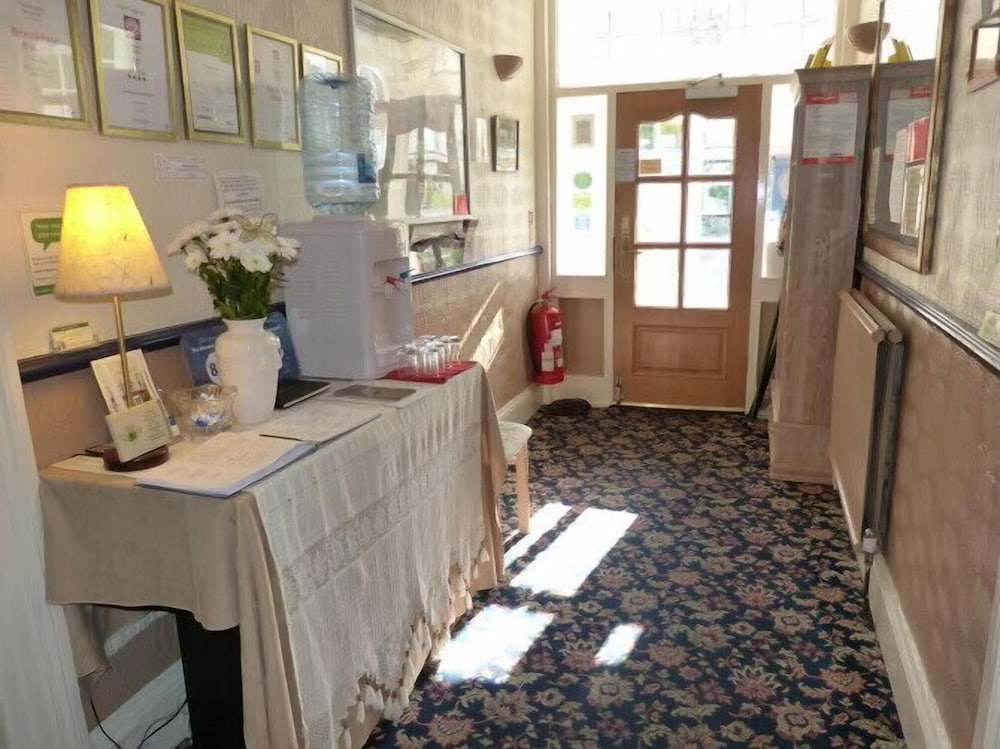 The Warwick - Guest House 29/50