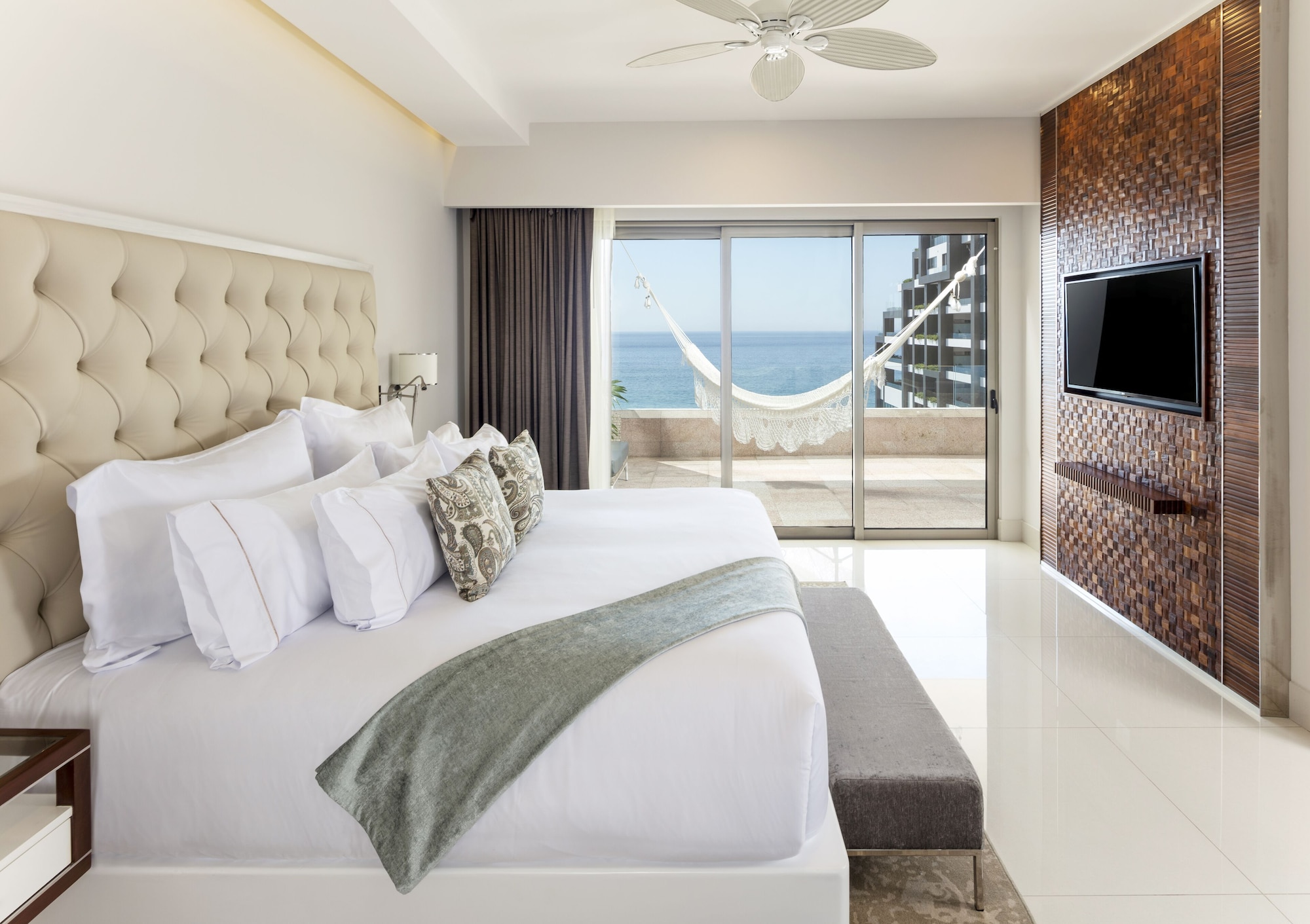 2 Bedrooms, Suite, 1 King and 2 Queen Beds, Ocean View, Garza Blanca Resort Spa Los Cabos 4/10