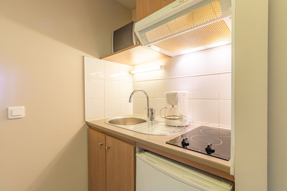 شقة بسرير مزدوج مع أريكة، Appart City Confort Strasbourg Centre 4/6