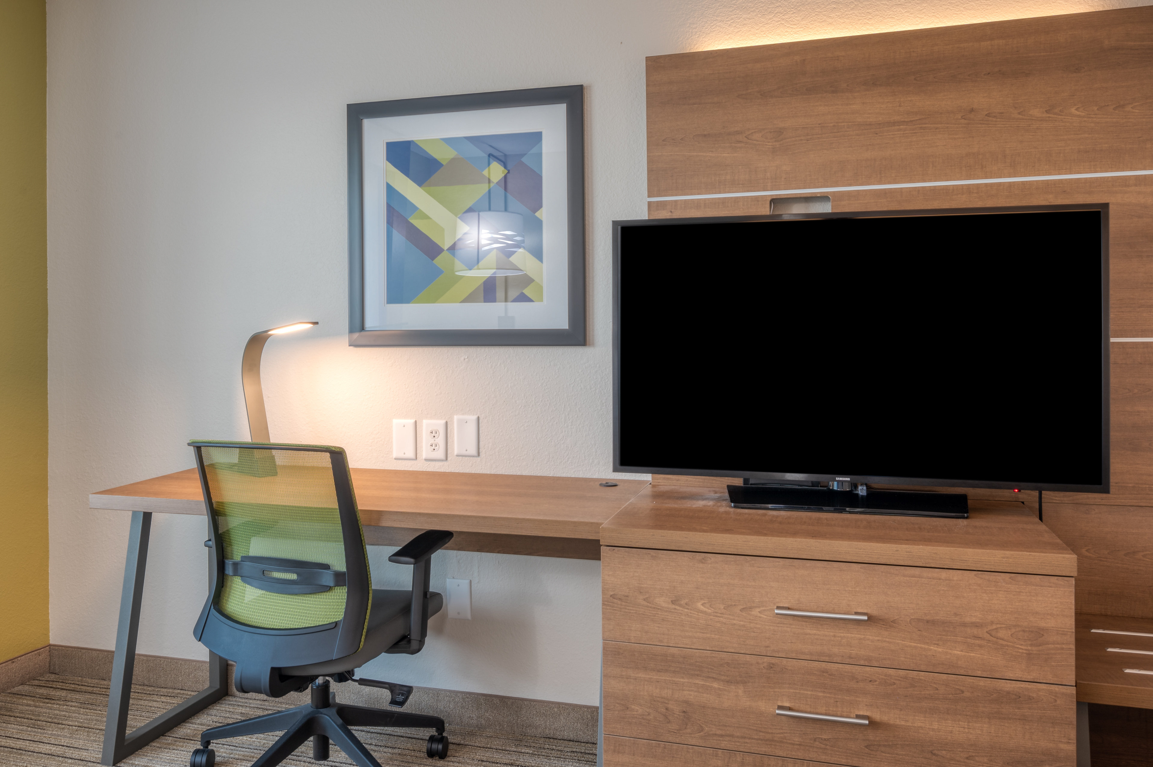 Holiday Inn Express Hotel And Suites Greenville 50/55