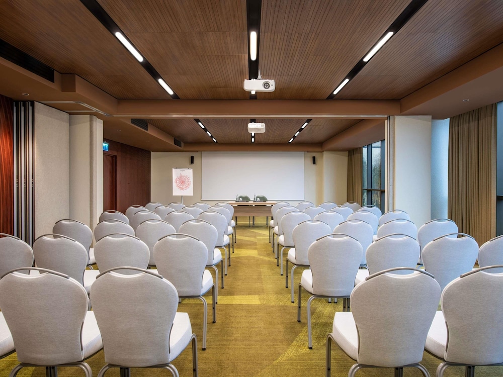 Swissotel Tbilisi 93/102