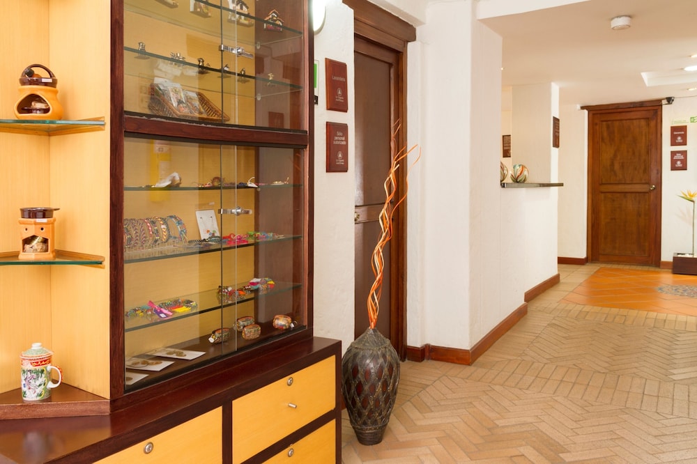 LA CAMPANA HOTEL BOUTIQUE 39/64