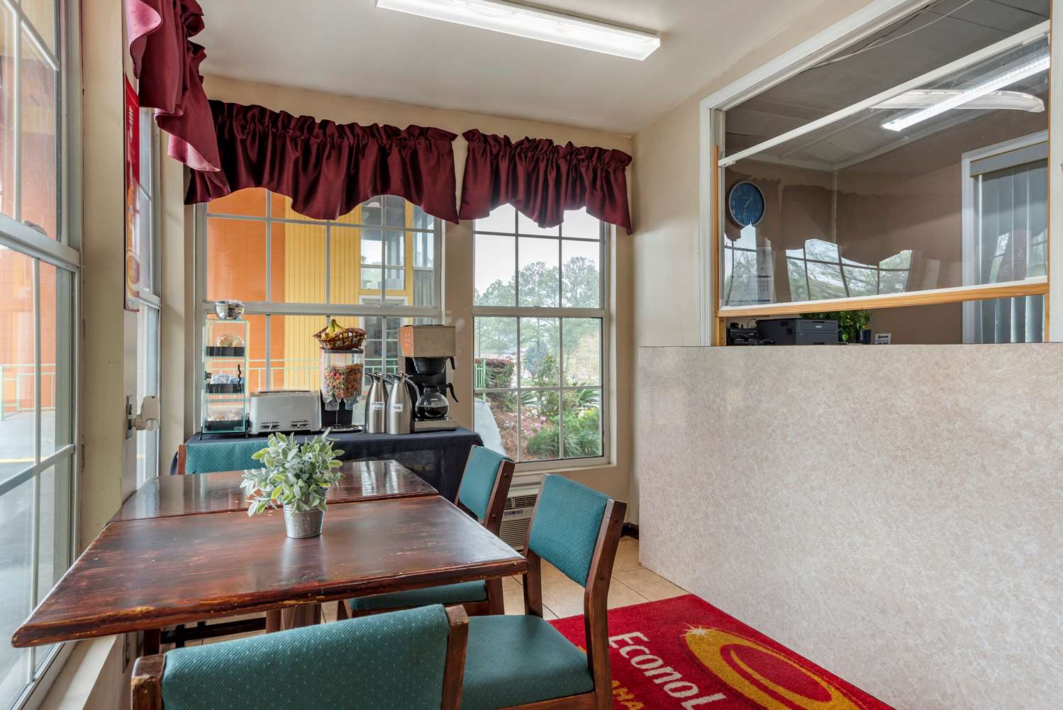 Econo Lodge Tallahassee Downtown - University 3/14