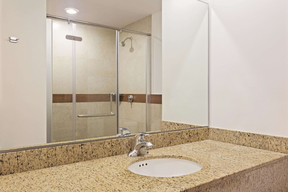 Wyndham Garden Cancun Downtown 17/43
