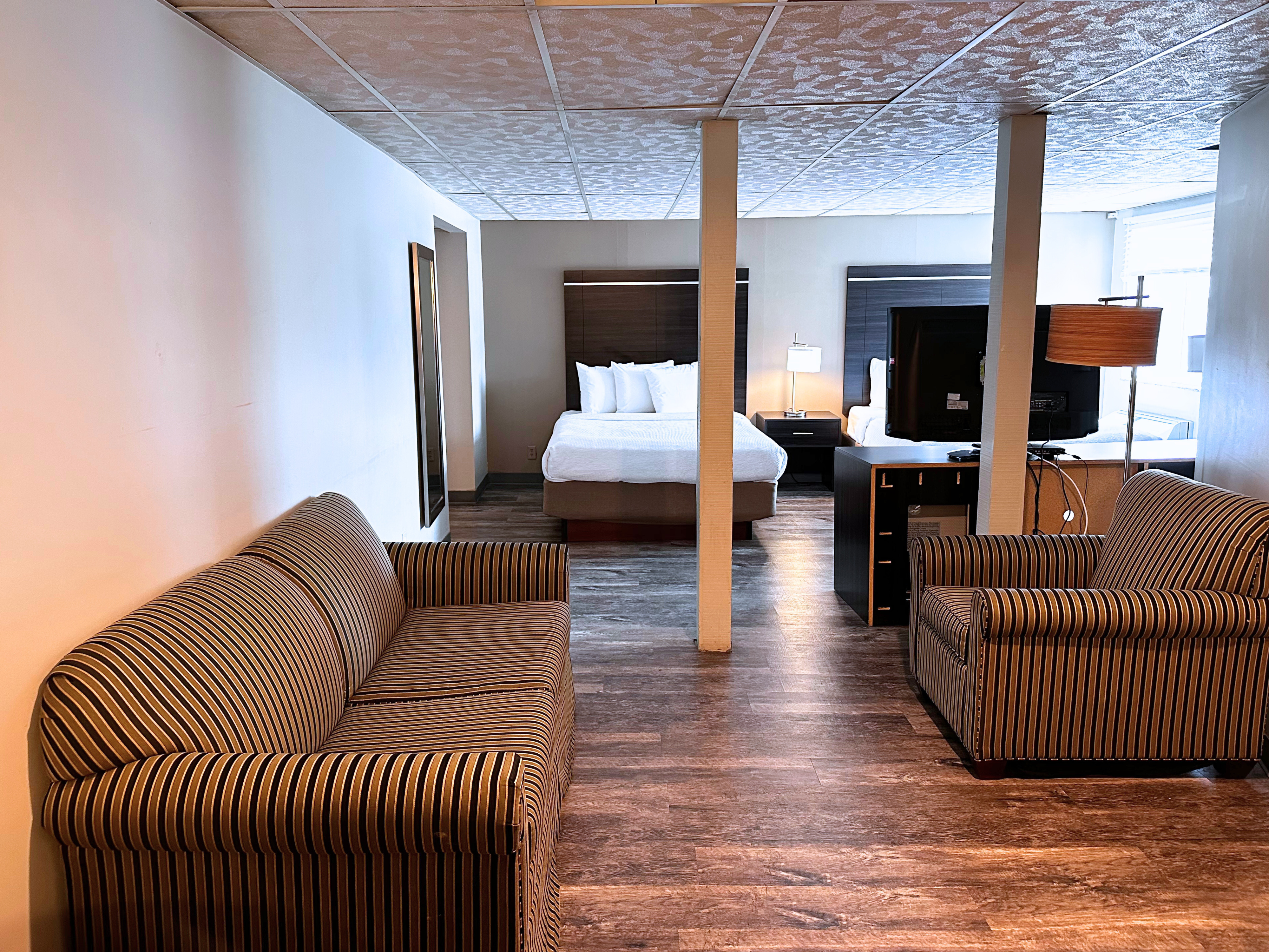 Rocky Mountain Hotel And Conference Center 48/65