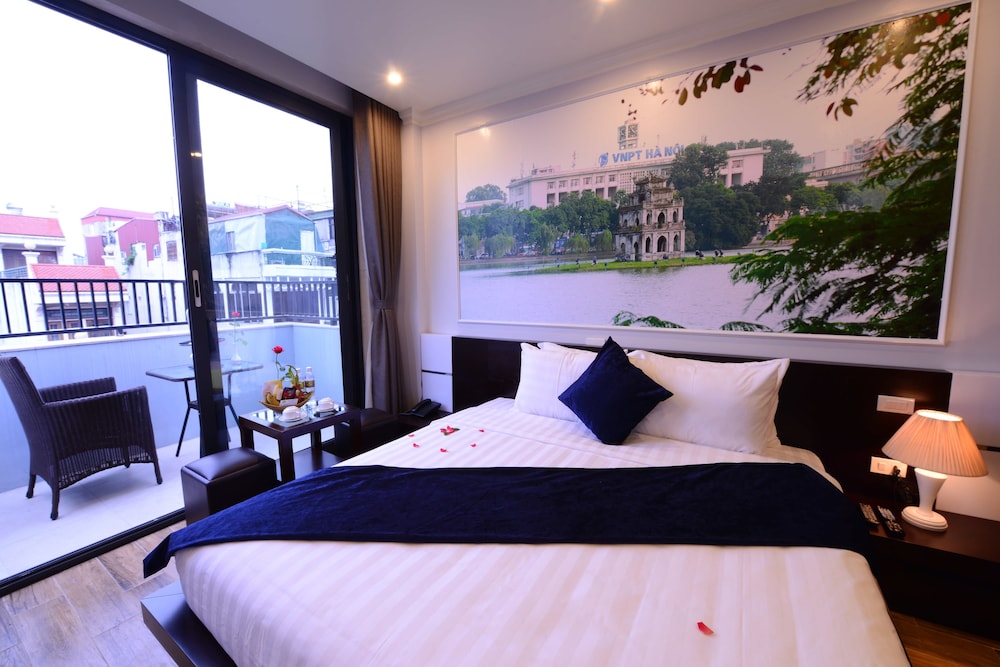 جناح جونيور بسرير كينج بشرفة، Bella Rosa Hotel 4/6