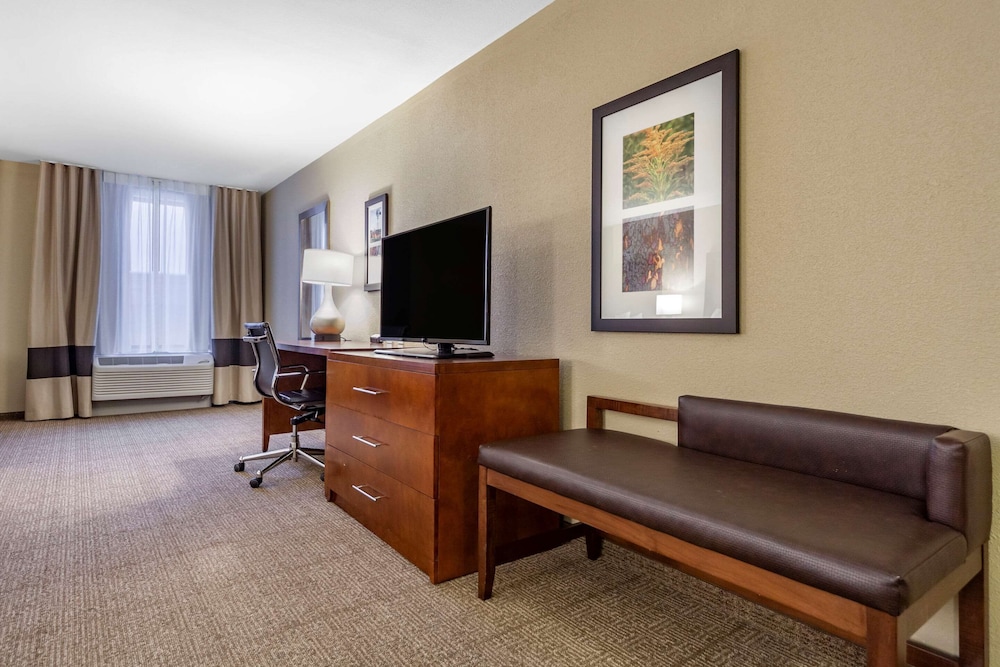 Comfort Inn & Suites Sidney I-80 30/49
