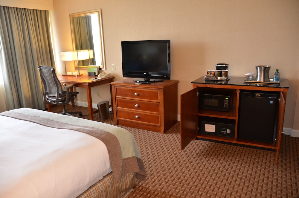 Doubletree By Hilton Hotel Baltimore North Pikesville 18/84