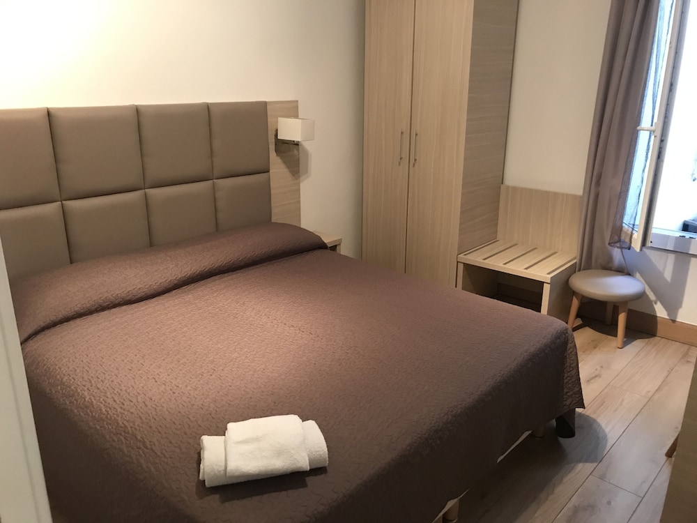 Hotel Lutetia 19/40