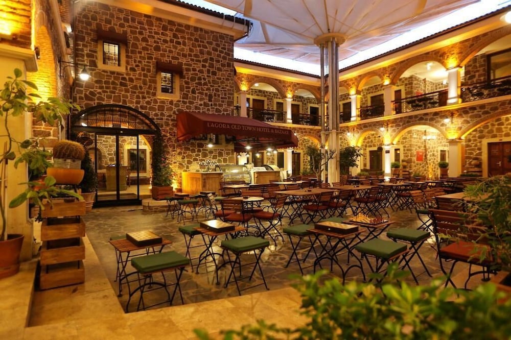 L'agora Old Town Hotel & Bazaar 27/35