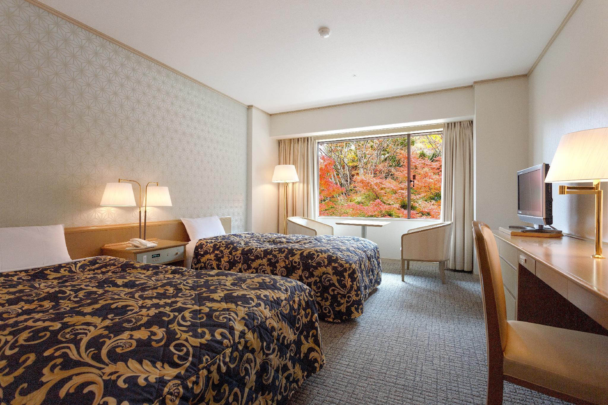 ROOM, TWIN BEDS