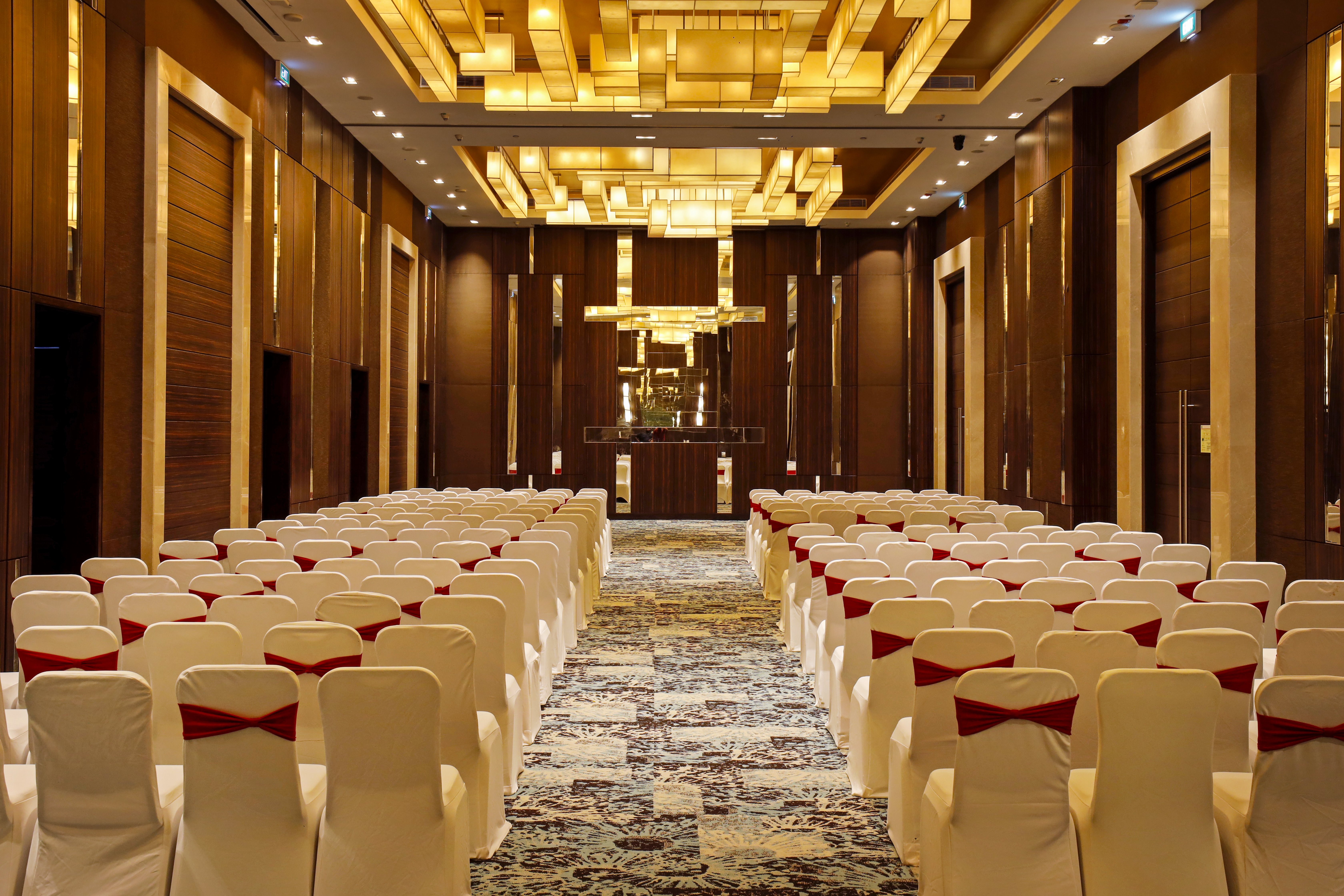 HOLIDAY INN CHENNAI OMR IT EXPRESSWAY 53/76