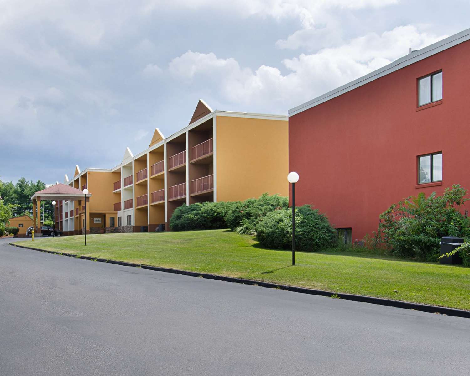 Worcester Hotel 2/22