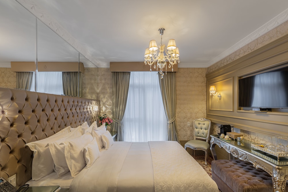 Hotel Colline De France 28/80