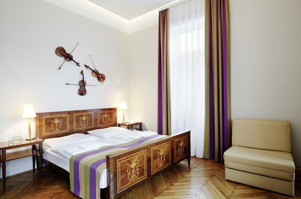 Boutique Hotel Donauwalzer 34/76