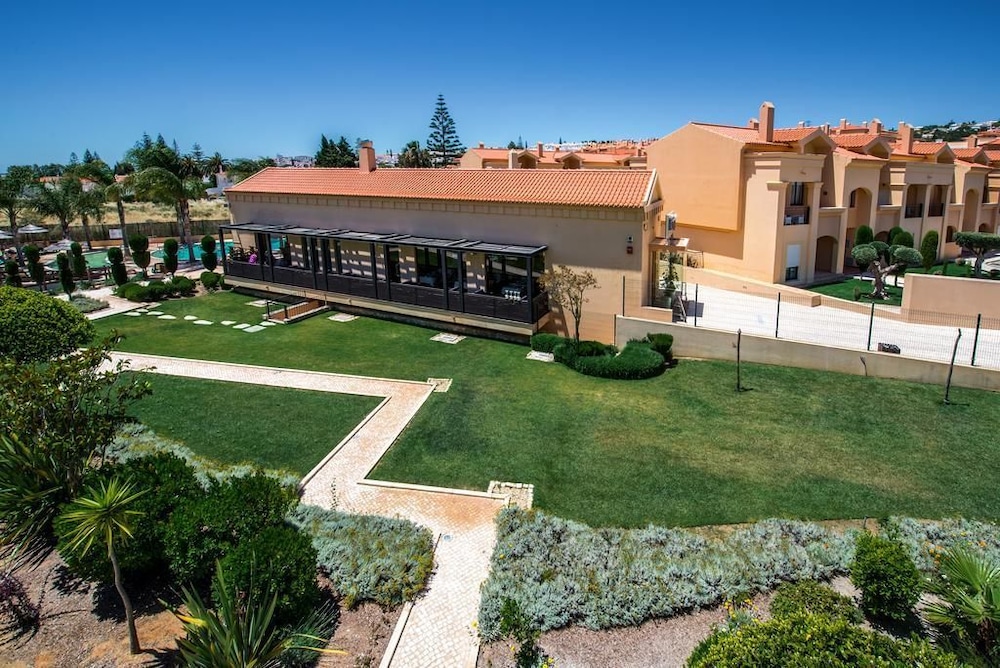 Baia da Luz Resort 69/72