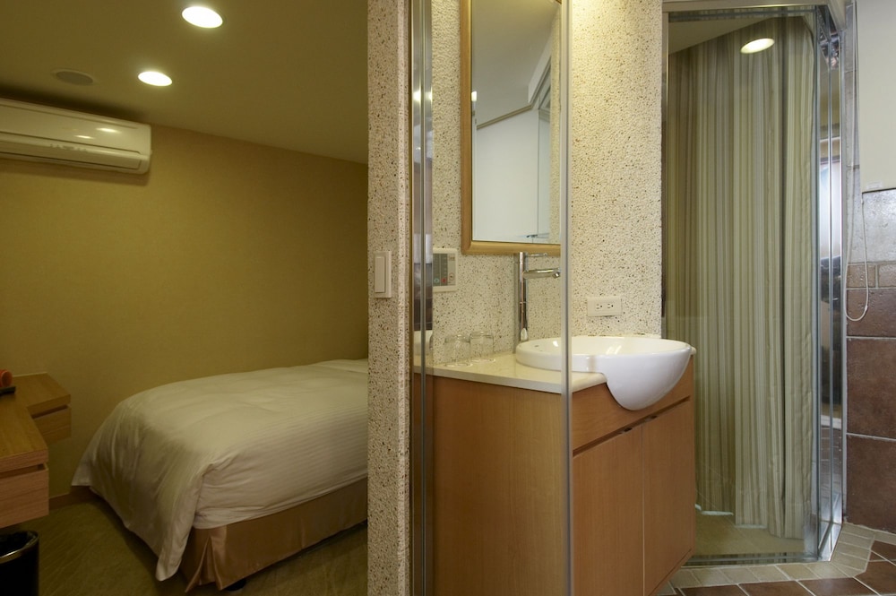 Hotel Color 22/62