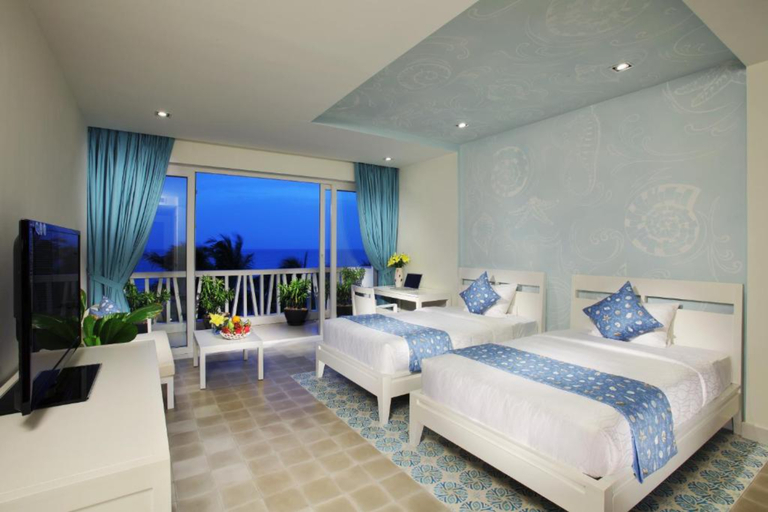 Azul, Double or Twin Bed, Pool View