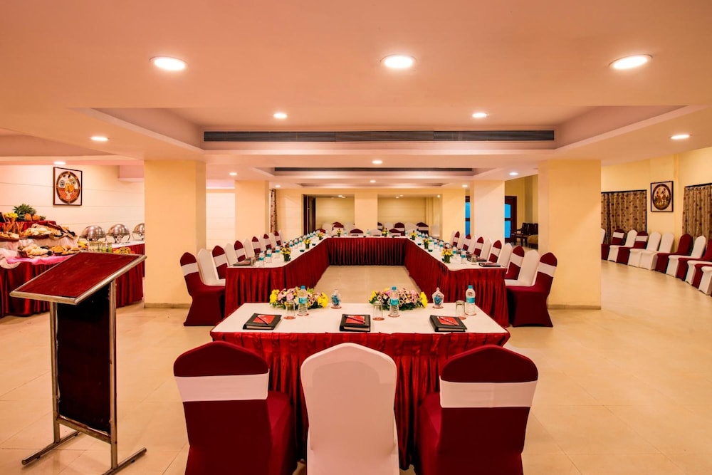 Lords Inn Vadodara 35/50