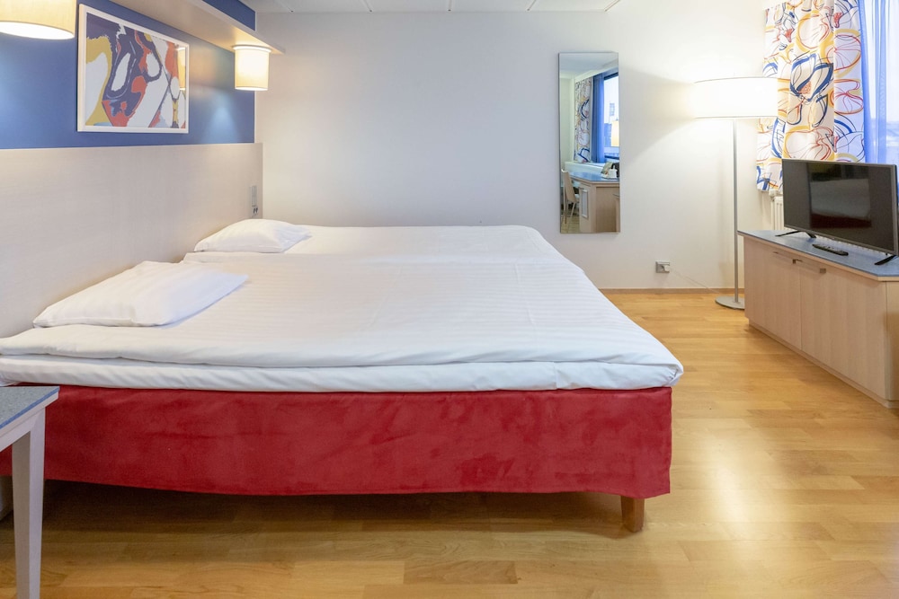 SUPERIOR, TWIN BEDS