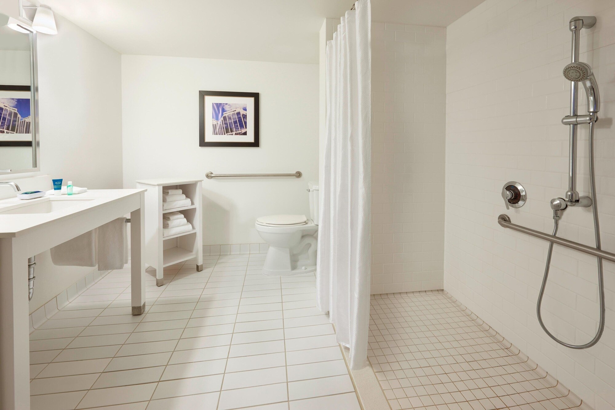 Room, 2 Queen Beds, Four Points by Sheraton Halifax 8/8