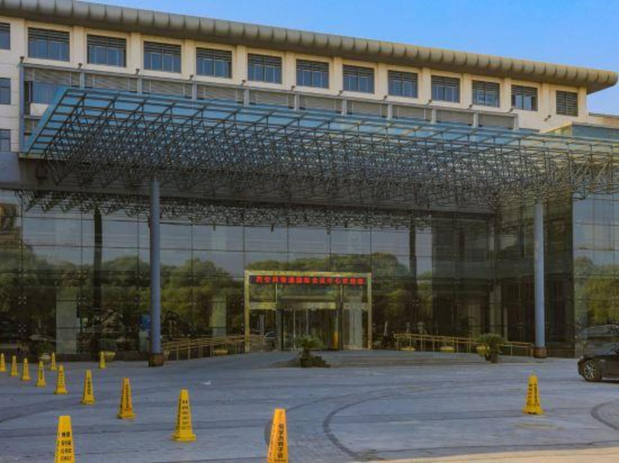 Xian Jiaotong Liverpool International Conference Center 34/36