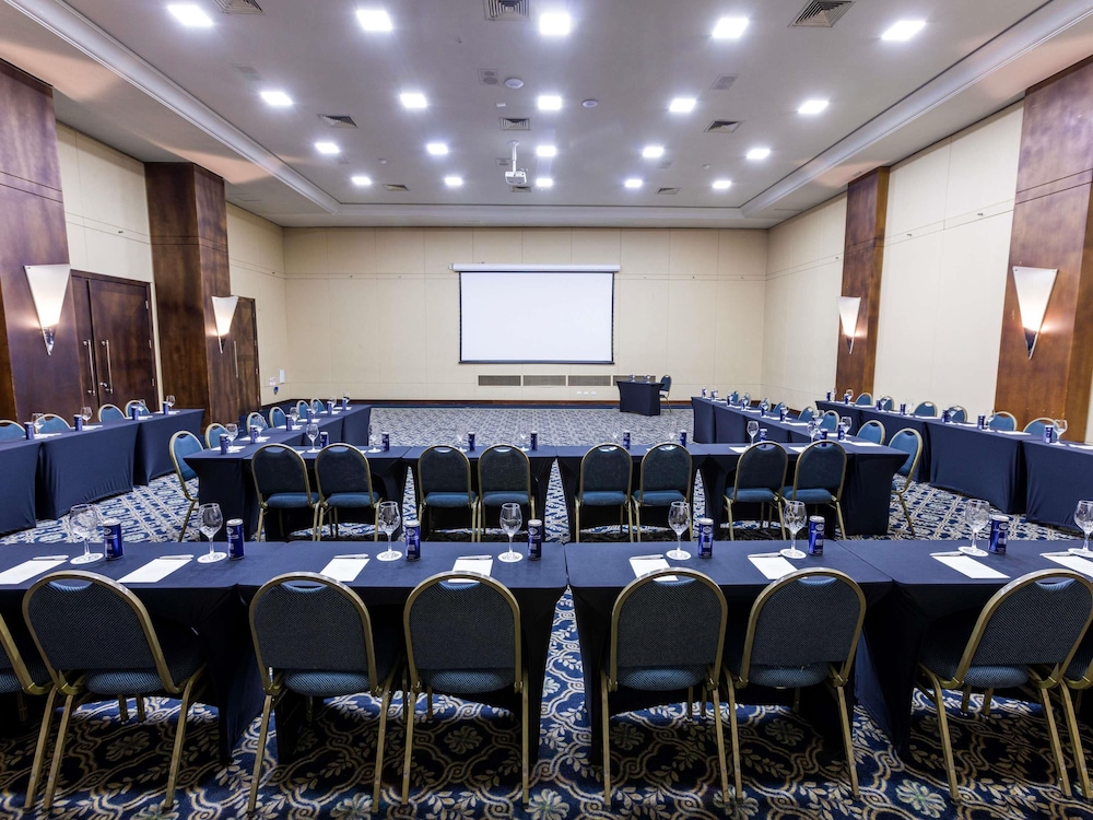 Grand Mercure Curitiba Rayon 41/50