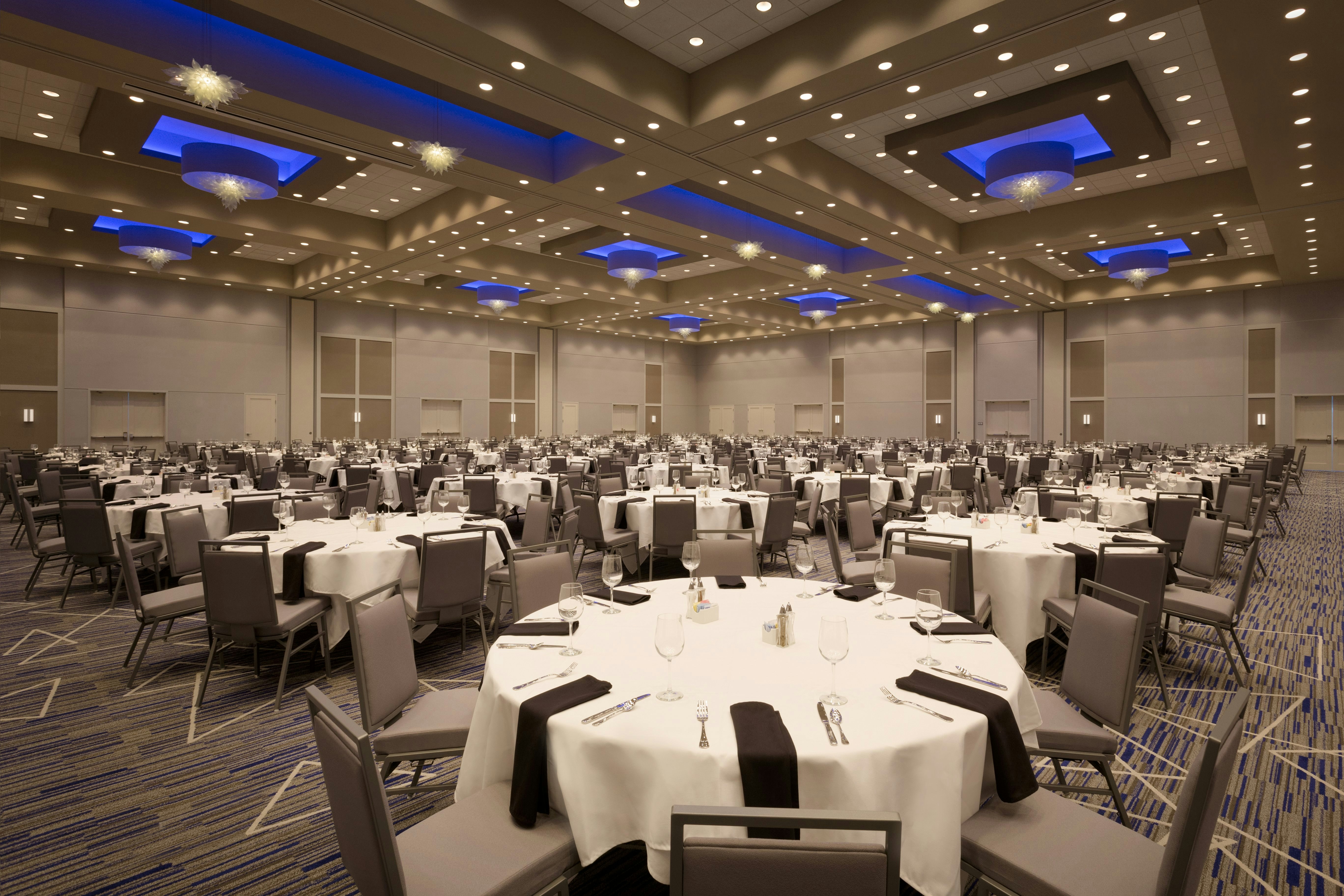 Embassy Suites by Hilton Kansas City Olathe 47/54