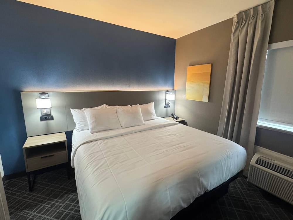 Comfort Inn & Suites Memphis Germantown 25/50