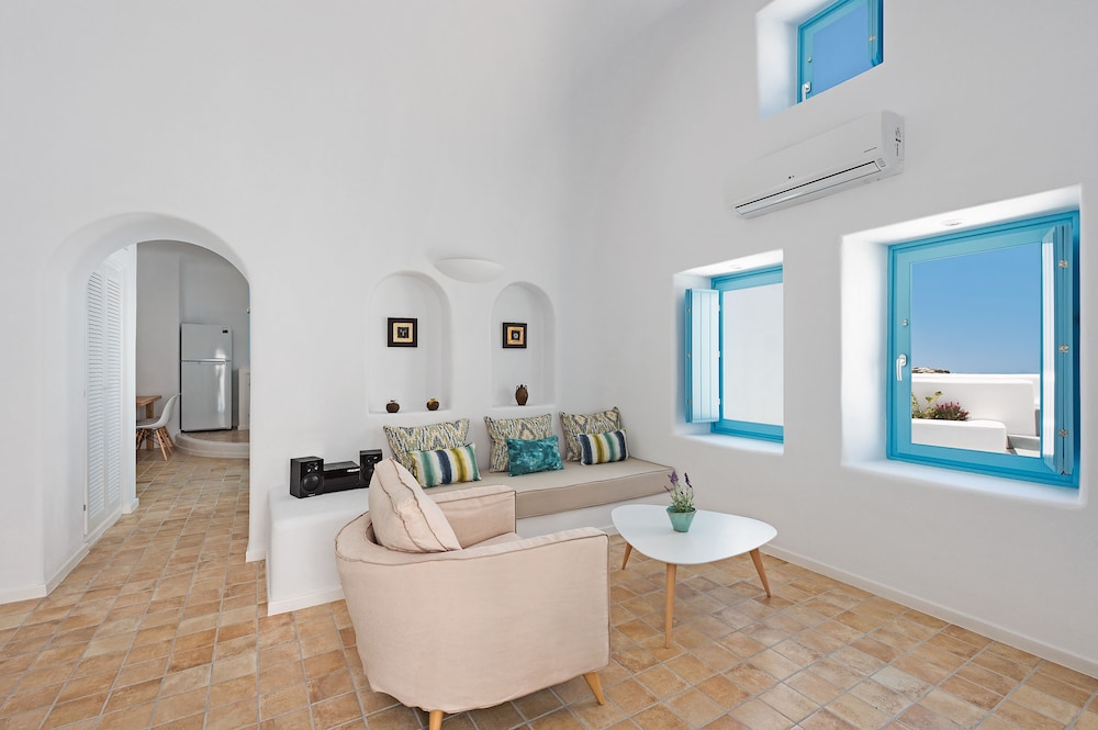 Ananda Suites 16/24