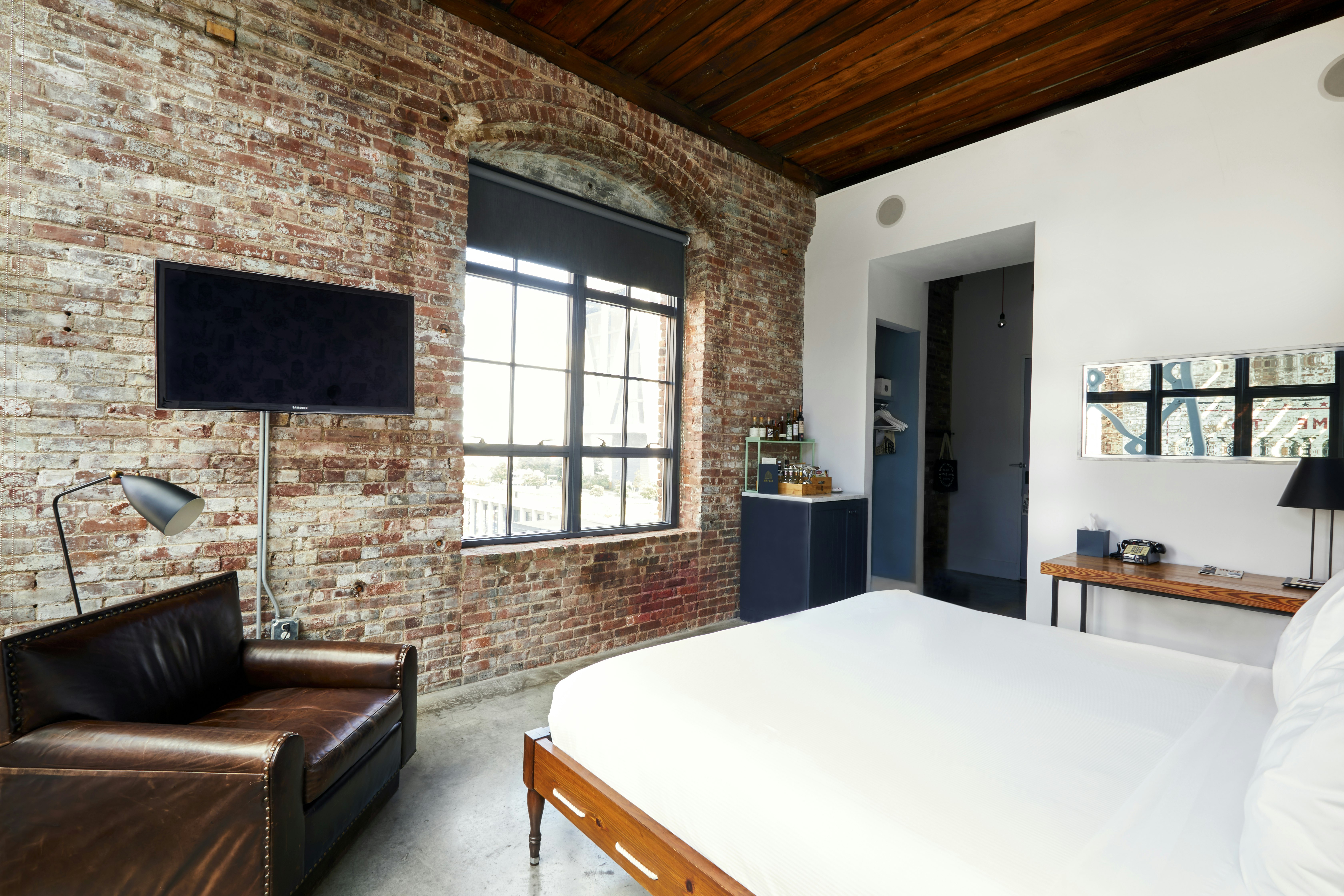 Brooklyn, King Bed
