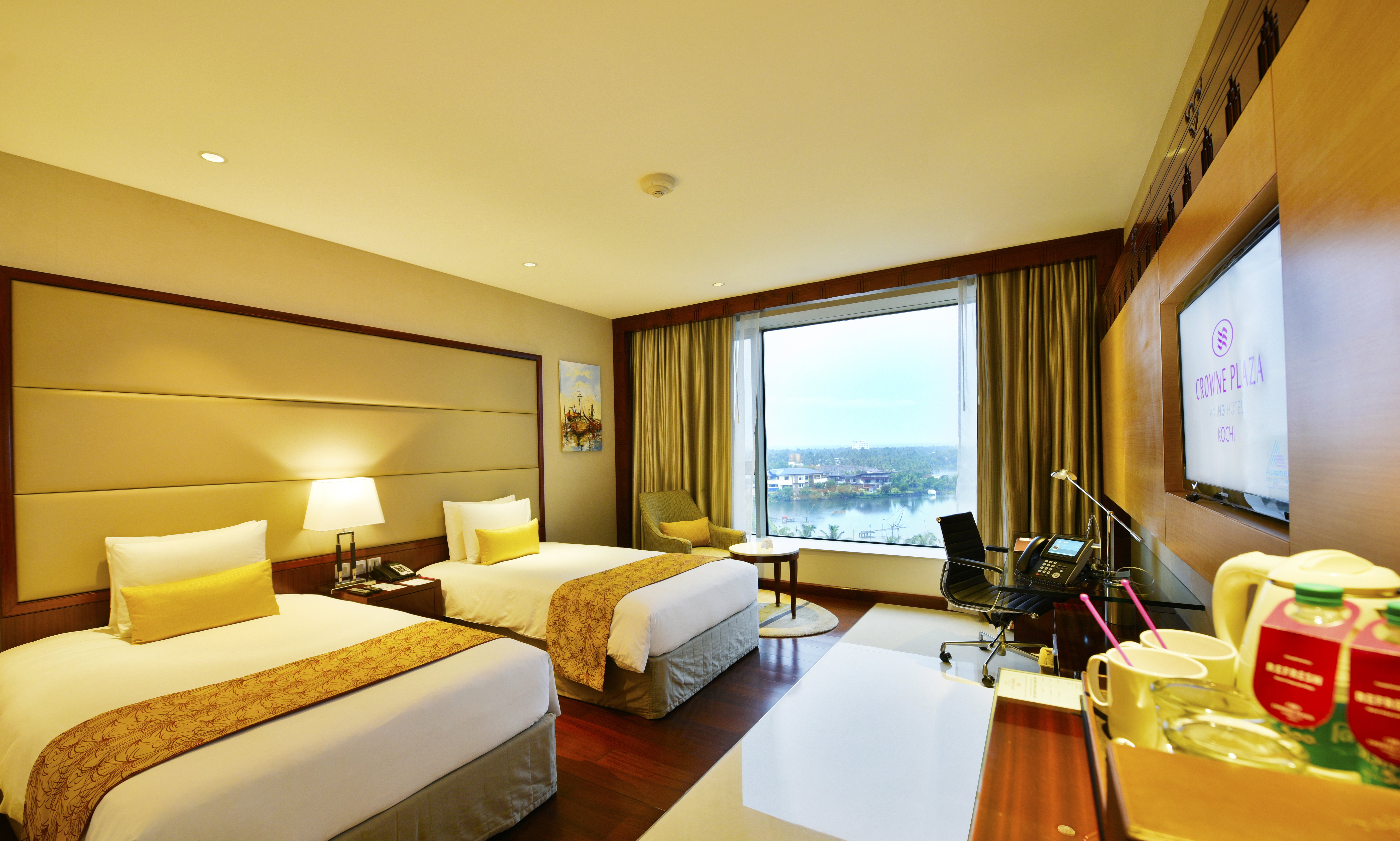 CROWNE PLAZA KOCHI 20/77