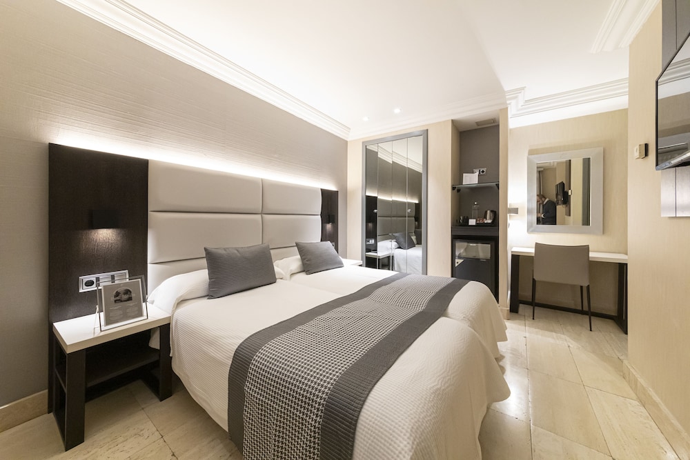 Europa Hotel 18/57