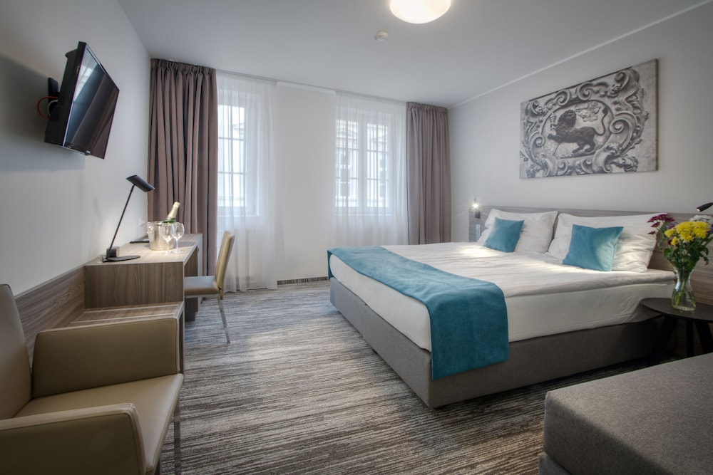 Hotel Pav 25/63