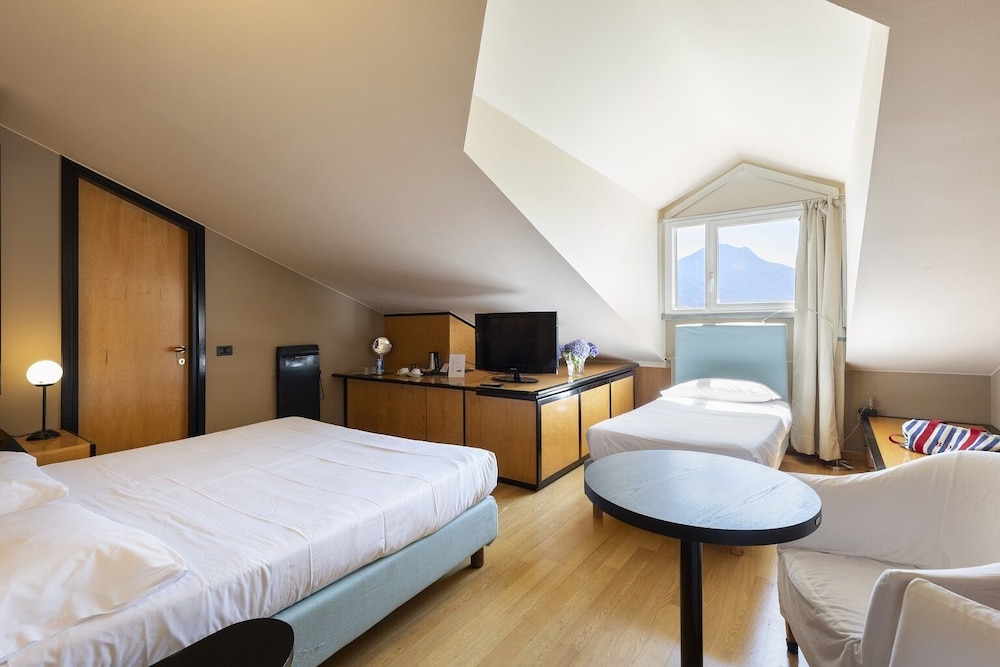 Hotel Ancora 22/68