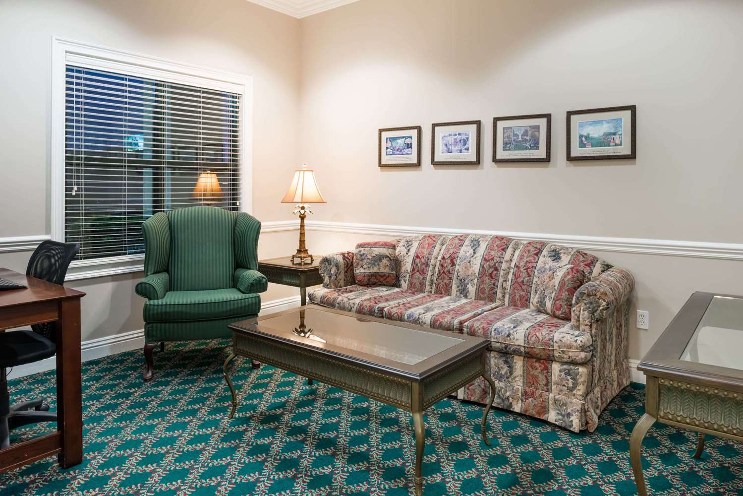 Days Inn by Wyndham Paducah I-24 Exit 4 4/7