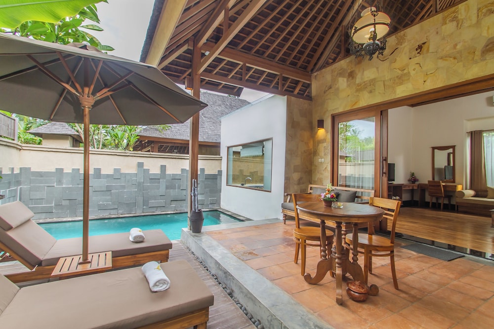 Graha Sandat Villas by Pramana Villas 21/33