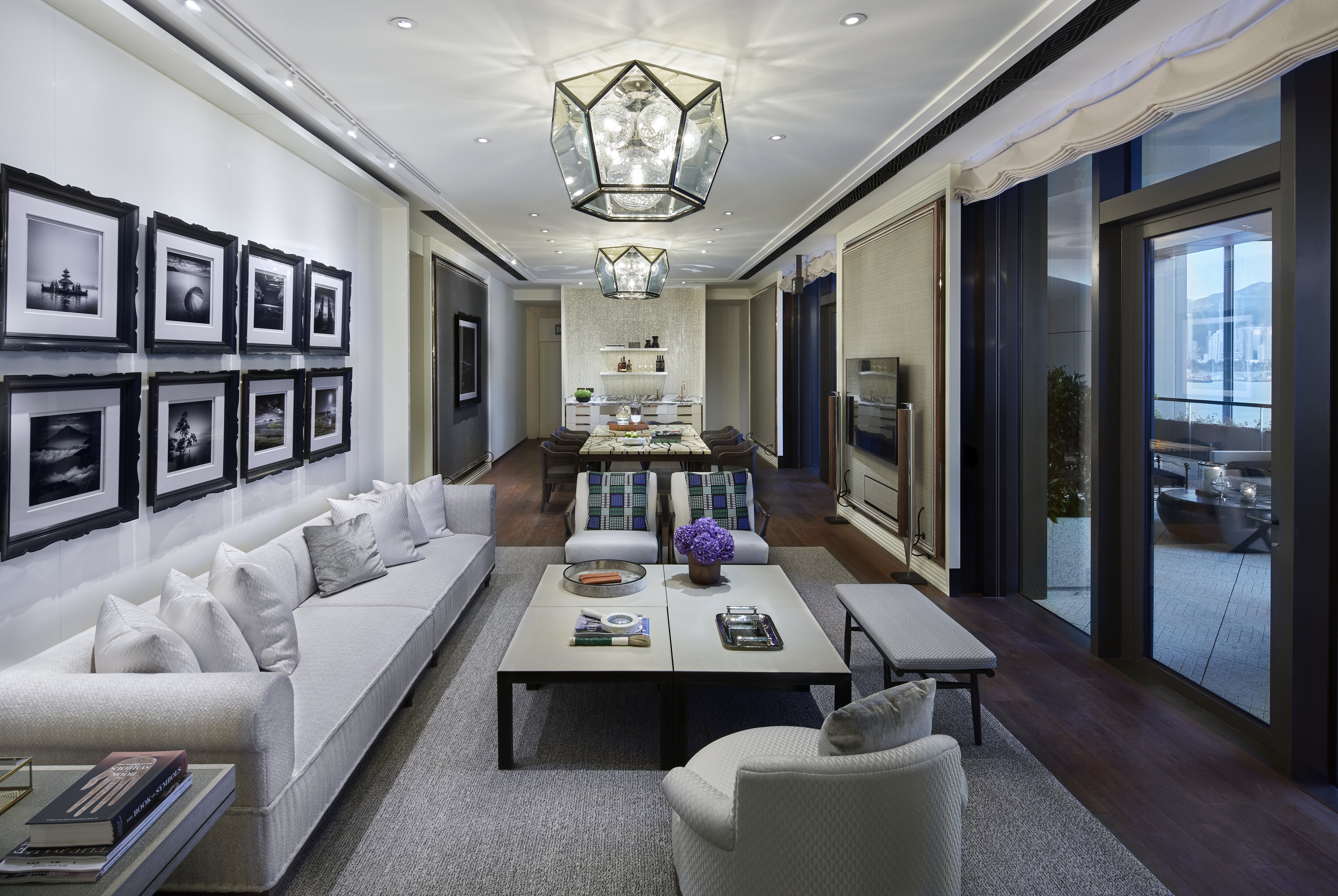 Rosewood Hong Kong 51/85